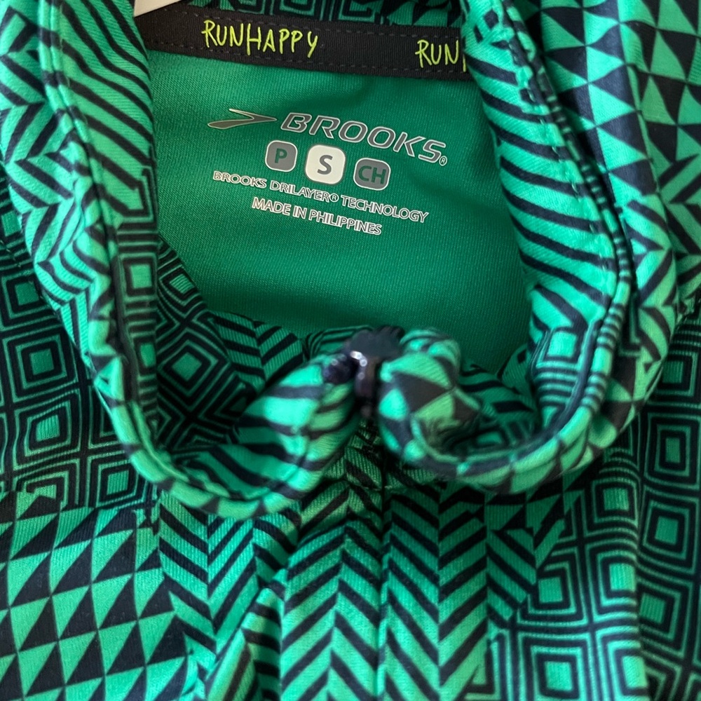 Brooks Run Happy Green Geometric Patterned Quarter Zip Women’s Size Small - Picture 5 of 7